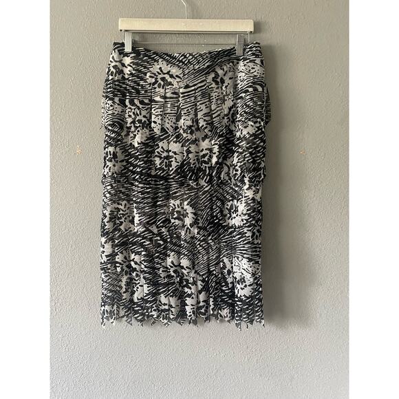 Tadashi Skirt - Picture 2 of 8